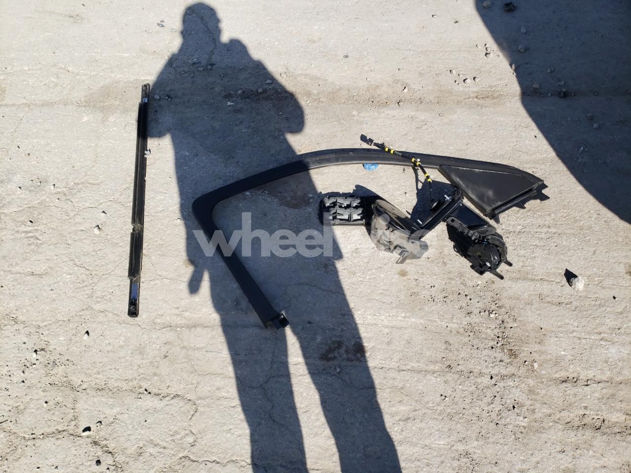 Photo 13 of 2018 GMC YUKON DENALI (VIN 1GKS2CKJ6JR249477)