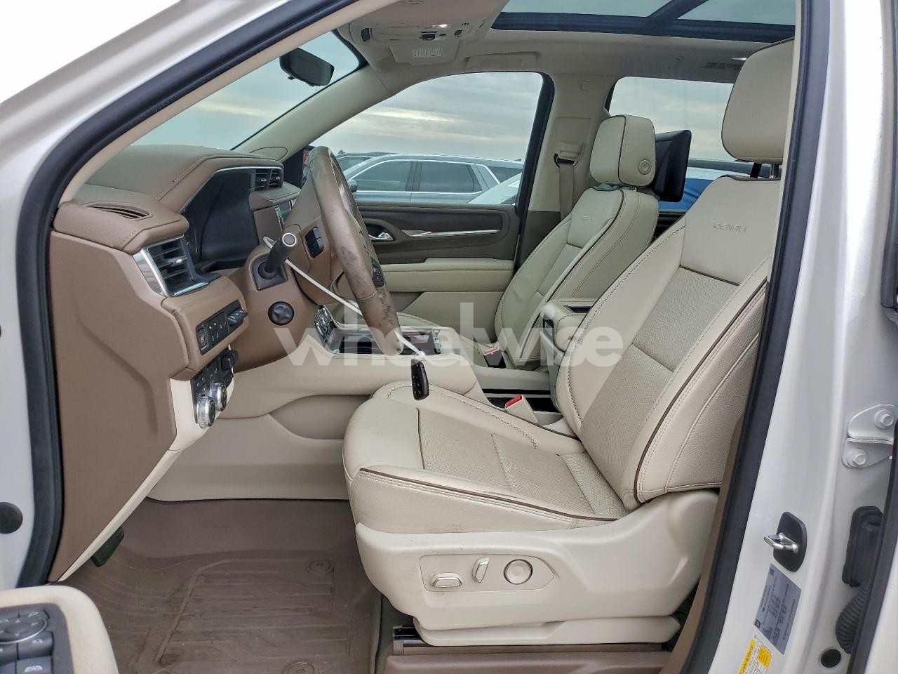 Photo 7 of 2021 GMC YUKON DENALI (VIN 1GKS2DKL6MR246882)