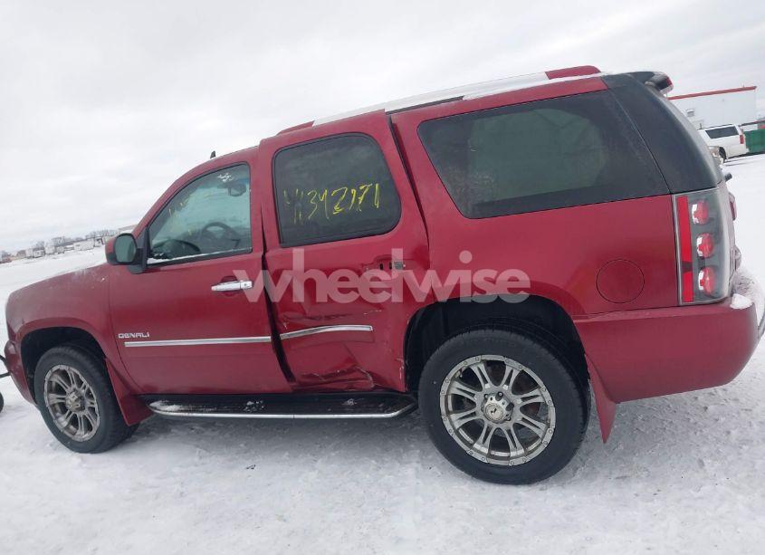 Photo 14 of 2011 Gmc Yukon DENALI (VIN 1GKS2EEF2BR214696)