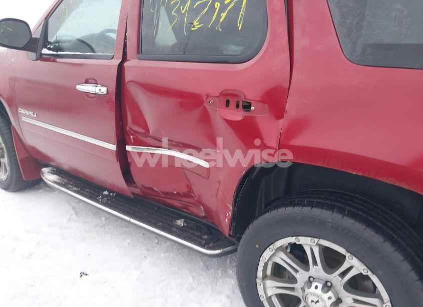 Photo 6 of 2011 Gmc Yukon DENALI (VIN 1GKS2EEF2BR214696)