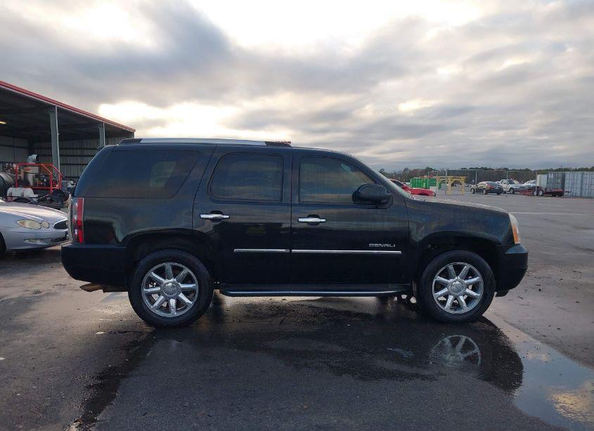 Photo 13 of 2011 Gmc Yukon DENALI (VIN 1GKS2EEF2BR295621)