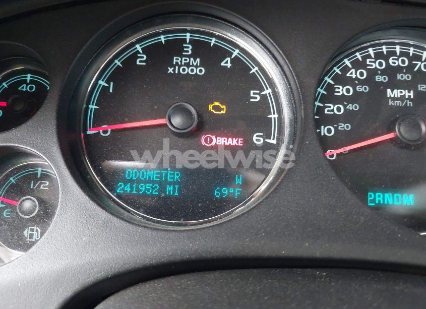 Photo 15 of 2011 Gmc Yukon DENALI (VIN 1GKS2EEF3BR350688)