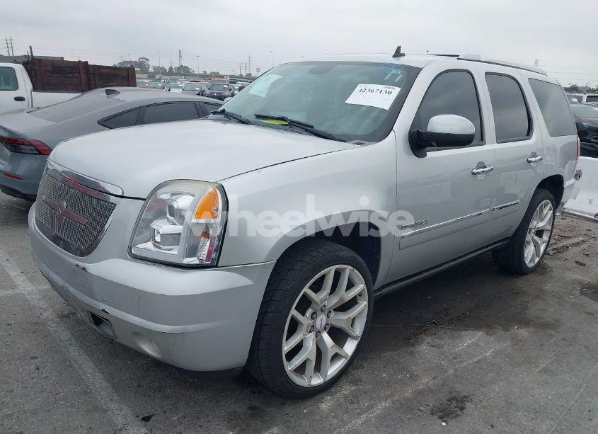 Photo 2 of 2011 Gmc Yukon DENALI (VIN 1GKS2EEF3BR350688)