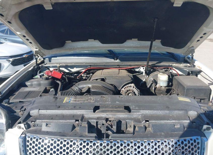 Photo 10 of 2011 Gmc Yukon DENALI (VIN 1GKS2EEF4BR101607)