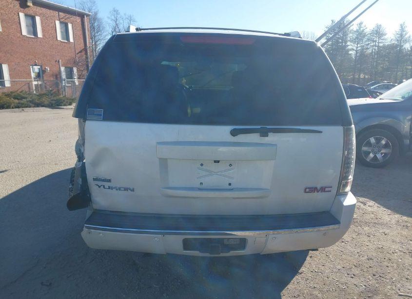 Photo 16 of 2011 Gmc Yukon DENALI (VIN 1GKS2EEF4BR101607)