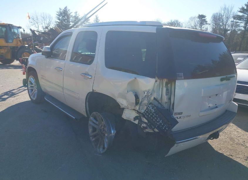 Photo 3 of 2011 Gmc Yukon DENALI (VIN 1GKS2EEF4BR101607)