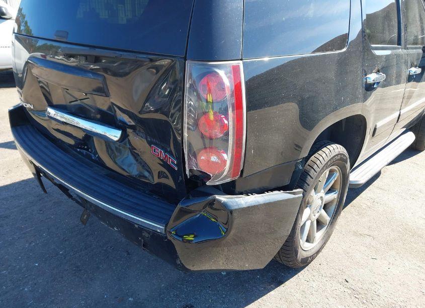 Photo 6 of 2011 Gmc Yukon DENALI (VIN 1GKS2EEF4BR317411)