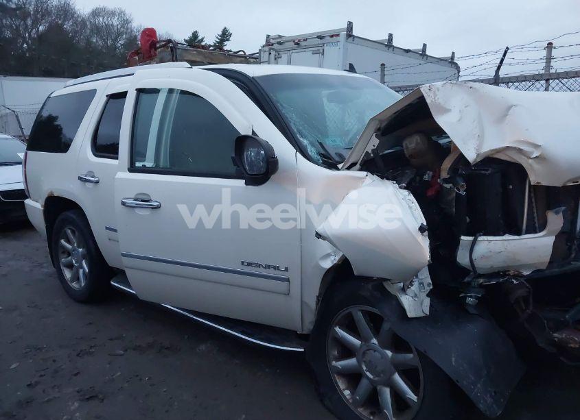 Photo 18 of 2011 Gmc Yukon DENALI (VIN 1GKS2EEF5BR177773)