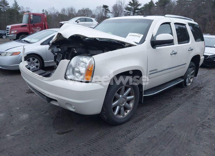 Photo 2 of 2011 Gmc Yukon DENALI (VIN 1GKS2EEF5BR177773)