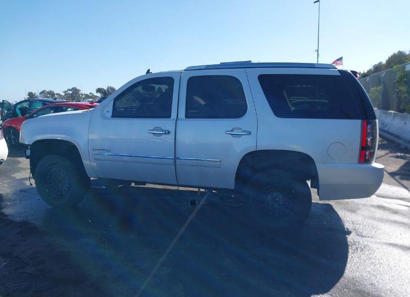 Photo 14 of 2011 Gmc Yukon DENALI (VIN 1GKS2EEF6BR198566)