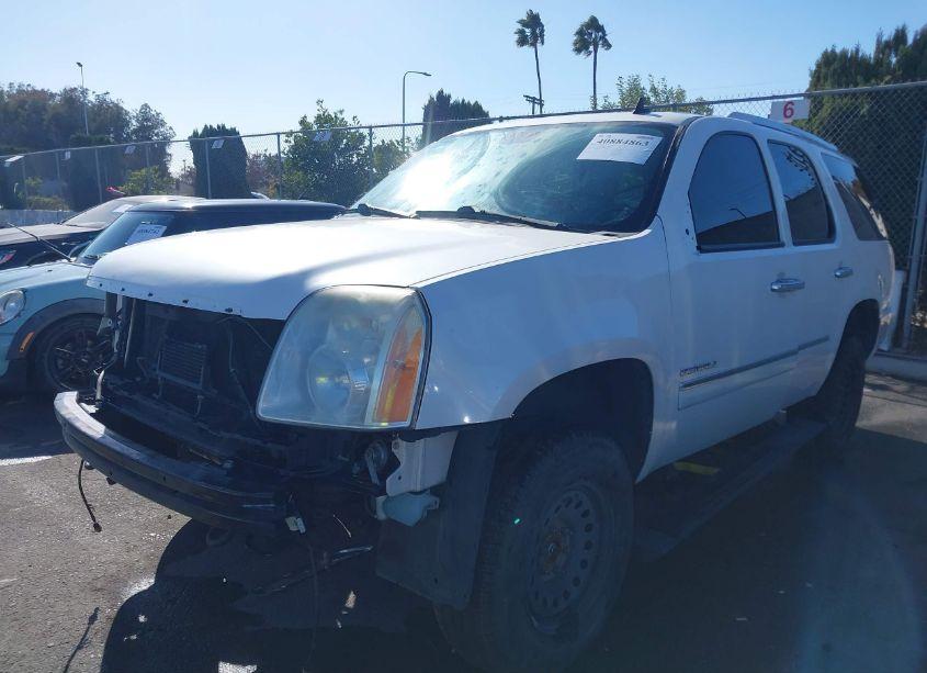 Photo 2 of 2011 Gmc Yukon DENALI (VIN 1GKS2EEF6BR198566)