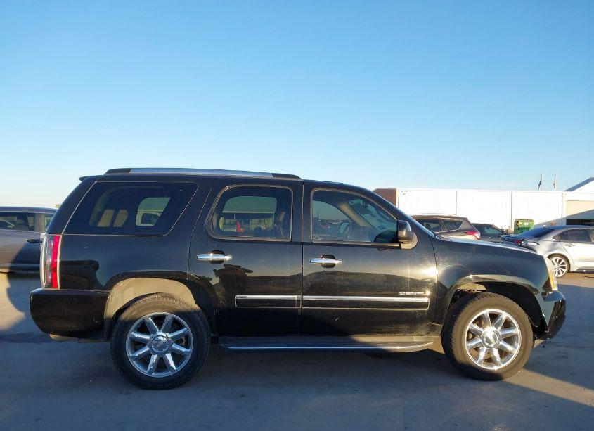 Photo 14 of 2011 Gmc Yukon DENALI (VIN 1GKS2EEF7BR109782)