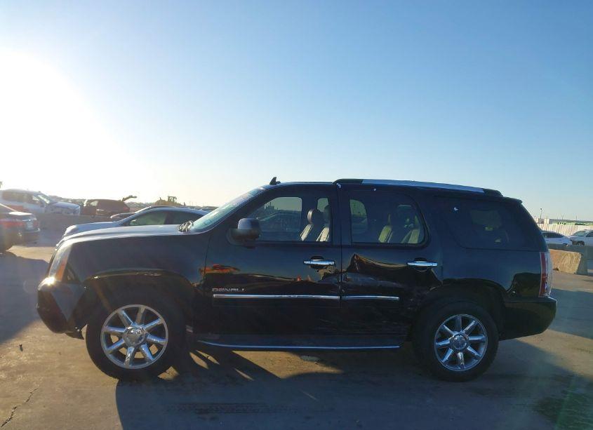 Photo 15 of 2011 Gmc Yukon DENALI (VIN 1GKS2EEF7BR109782)