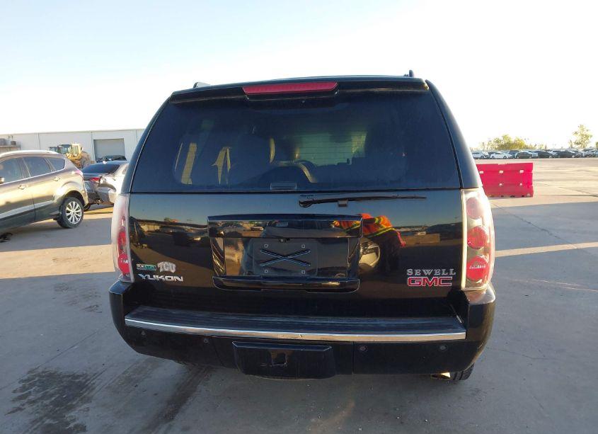 Photo 17 of 2011 Gmc Yukon DENALI (VIN 1GKS2EEF7BR109782)