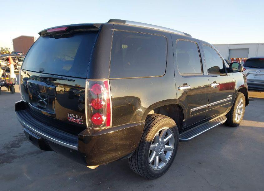 Photo 4 of 2011 Gmc Yukon DENALI (VIN 1GKS2EEF7BR109782)