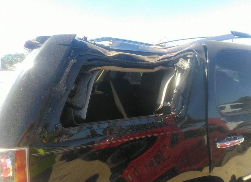 Photo 12 of 2011 Gmc Yukon DENALI (VIN 1GKS2EEF7BR168976)