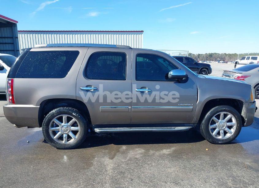 Photo 13 of 2011 Gmc Yukon DENALI (VIN 1GKS2EEF7BR334493)