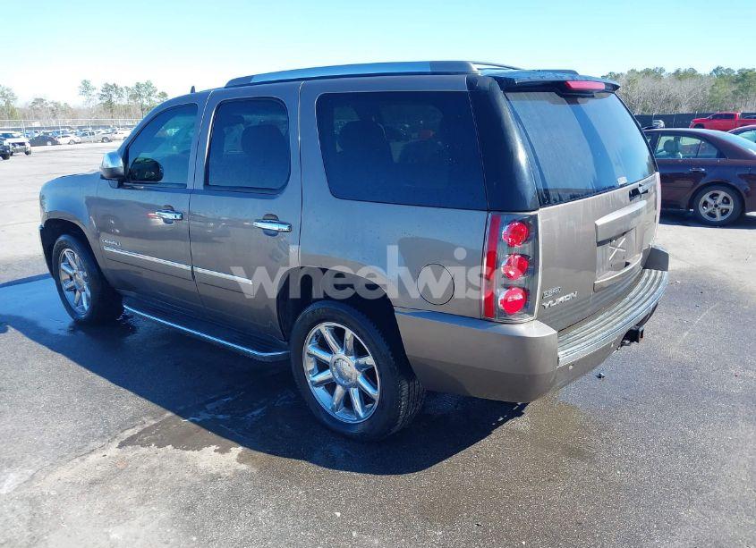 Photo 3 of 2011 Gmc Yukon DENALI (VIN 1GKS2EEF7BR334493)