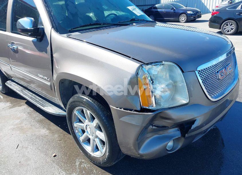 Photo 6 of 2011 Gmc Yukon DENALI (VIN 1GKS2EEF7BR334493)