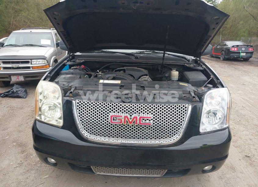 Photo 10 of 2011 Gmc Yukon DENALI (VIN 1GKS2EEF8BR144119)
