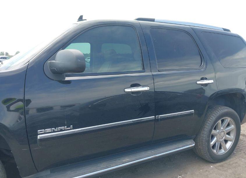 Photo 13 of 2011 Gmc Yukon DENALI (VIN 1GKS2EEF8BR244477)