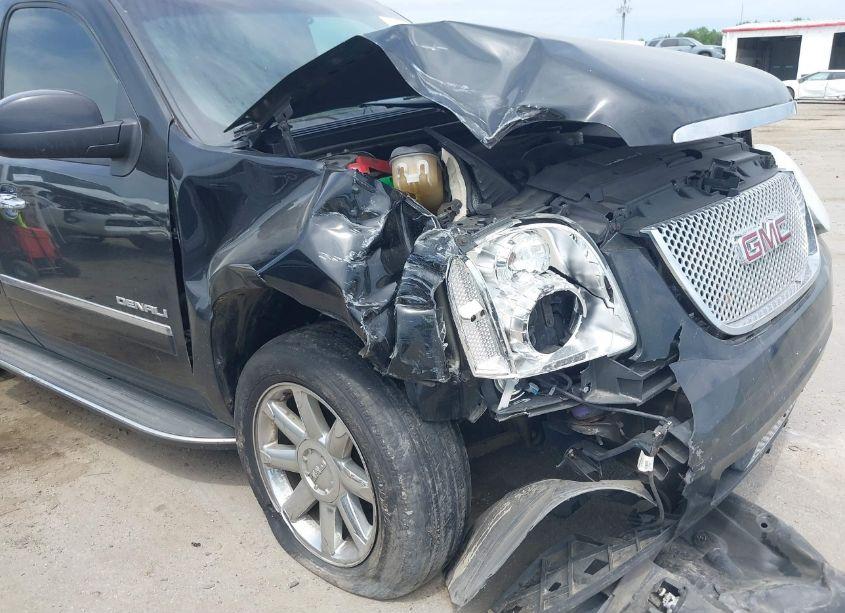 Photo 6 of 2011 Gmc Yukon DENALI (VIN 1GKS2EEF8BR244477)