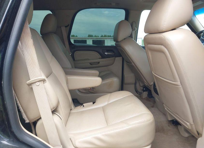 Photo 8 of 2011 Gmc Yukon DENALI (VIN 1GKS2EEF8BR244477)