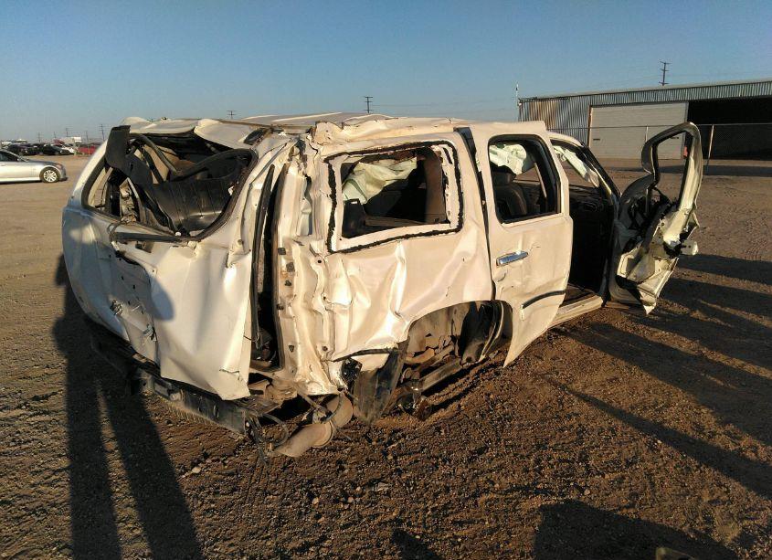 Photo 4 of 2013 Gmc Yukon DENALI (VIN 1GKS2EEF9DR329573)