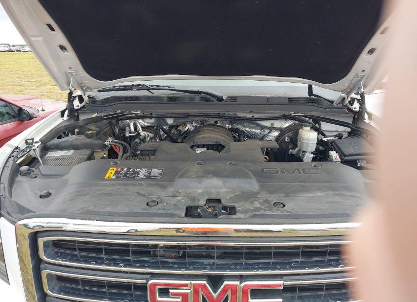 Photo 10 of 2018 Gmc Yukon XL SLE (VIN 1GKS2FKC2JR362989)