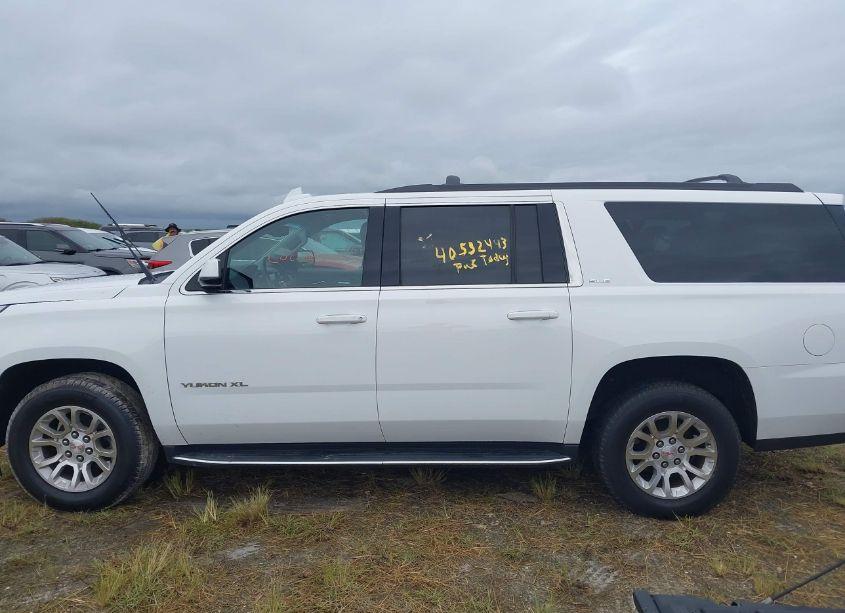 Photo 14 of 2018 Gmc Yukon XL SLE (VIN 1GKS2FKC2JR362989)