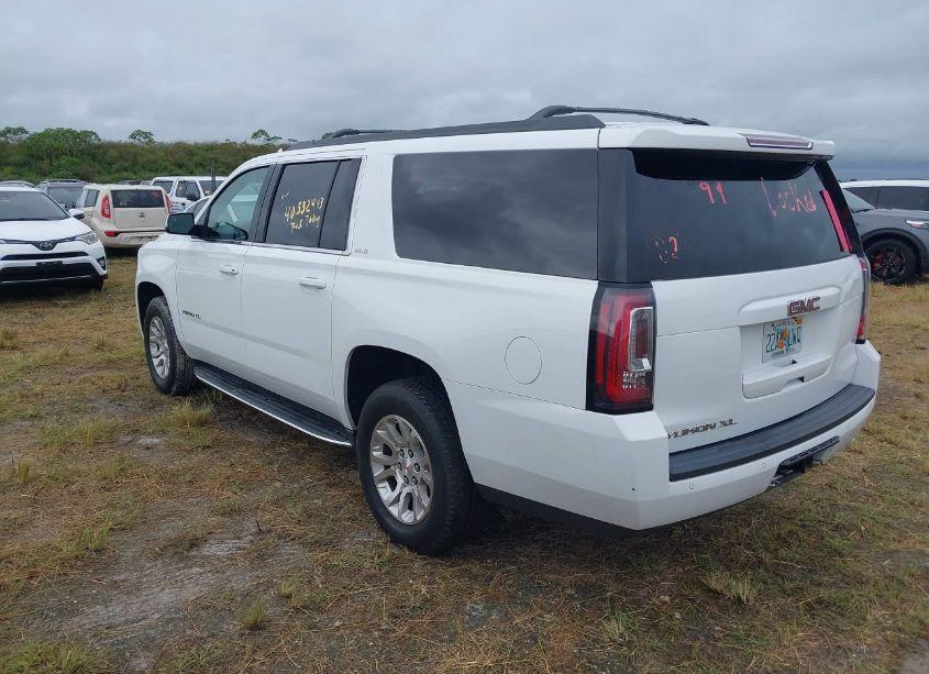 Photo 3 of 2018 Gmc Yukon XL SLE (VIN 1GKS2FKC2JR362989)