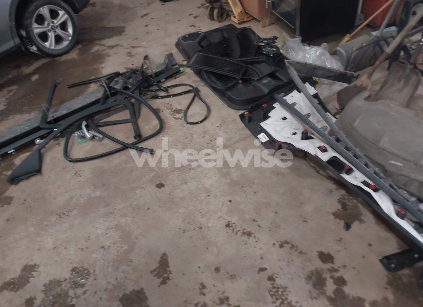 Photo 12 of 2016 Gmc Yukon XL SLE (VIN 1GKS2FKCXGR283496)