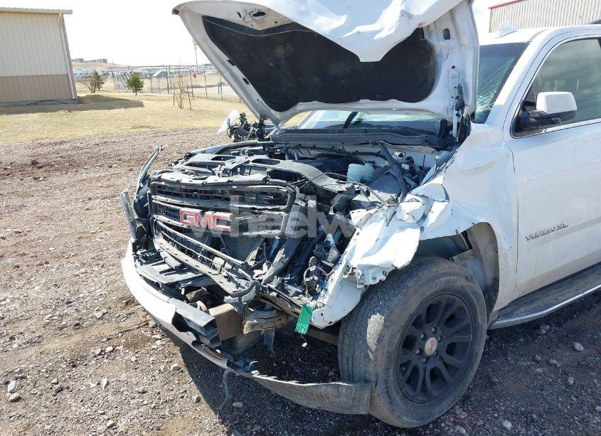 Photo 6 of 2017 Gmc Yukon XL SLE (VIN 1GKS2FKCXHR117562)