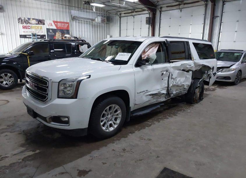 Photo 2 of 2017 Gmc Yukon XL SLT (VIN 1GKS2GKC0HR204781)