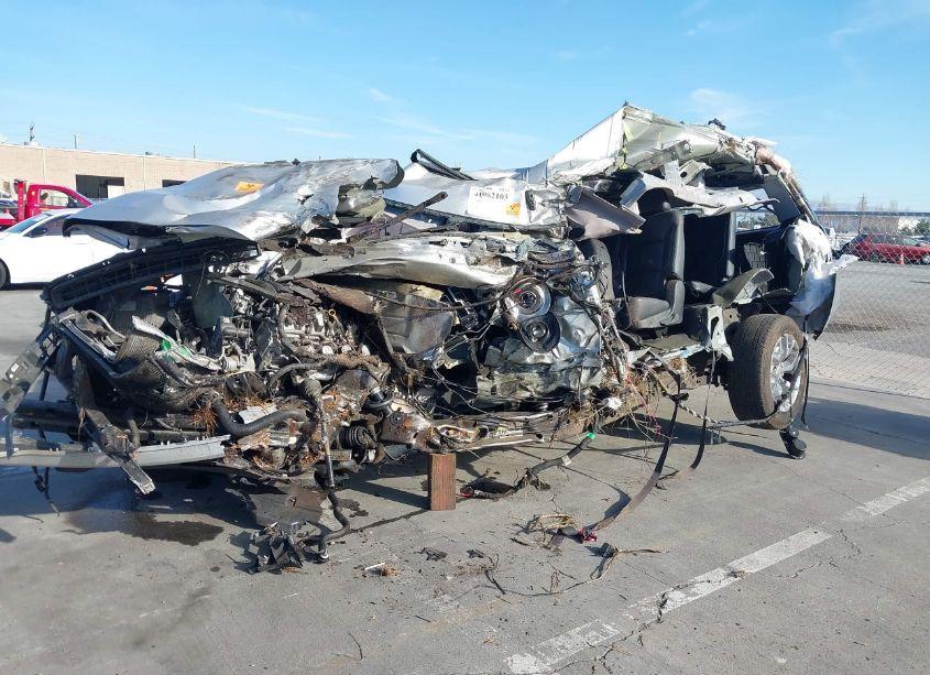 Photo 2 of 2015 Gmc Yukon XL 1500 SLE (VIN 1GKS2GKC2FR269662)