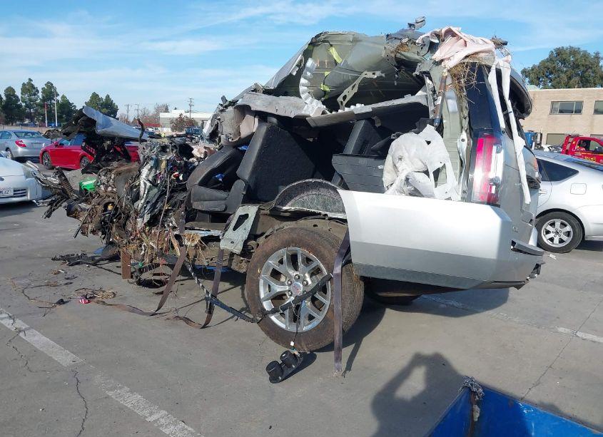 Photo 3 of 2015 Gmc Yukon XL 1500 SLE (VIN 1GKS2GKC2FR269662)