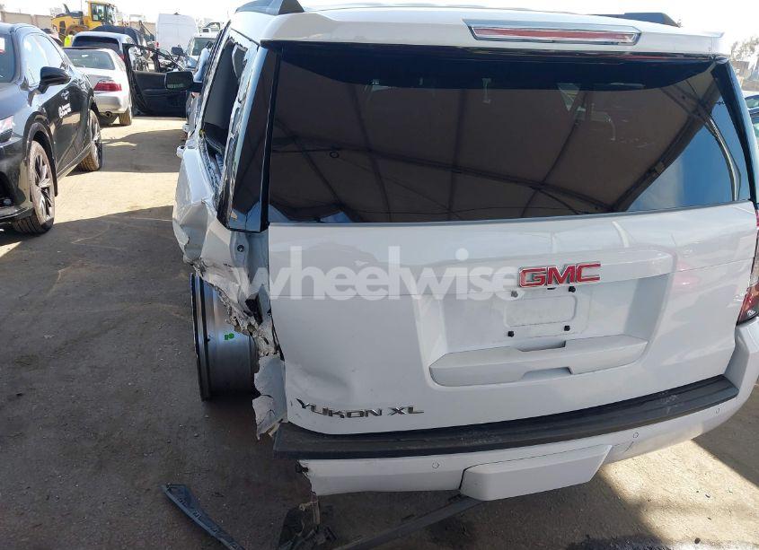 Photo 19 of 2017 Gmc Yukon XL SLT (VIN 1GKS2GKC5HR403907)