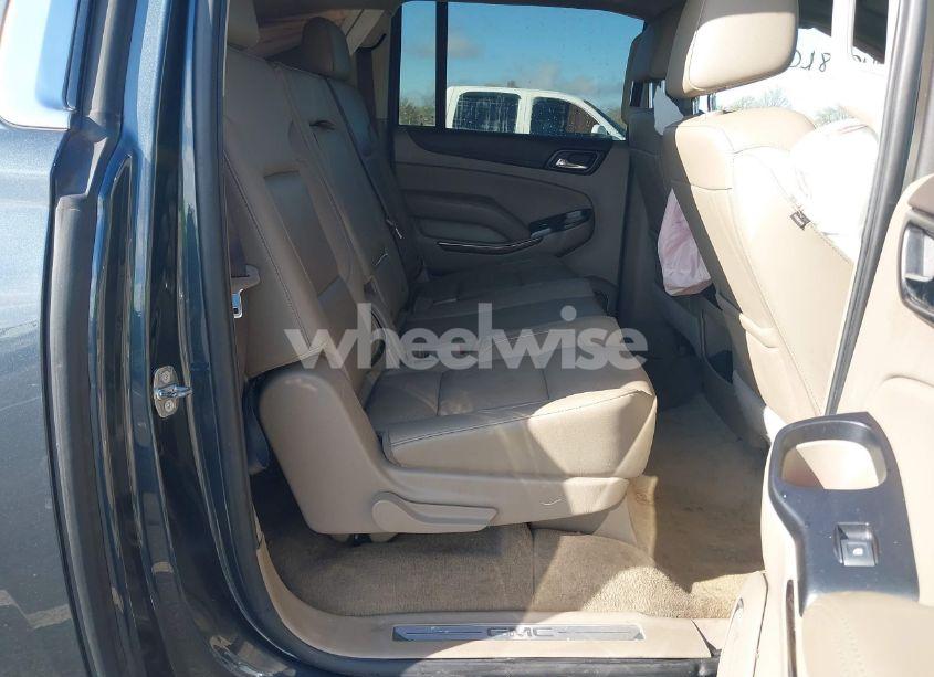 Photo 8 of 2019 Gmc Yukon XL SLT (VIN 1GKS2GKC9KR369946)