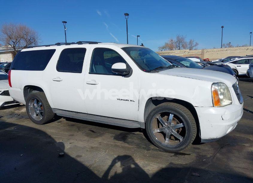 Photo 13 of 2011 Gmc Yukon XL 1500 SLE (VIN 1GKS2HE39BR259996)