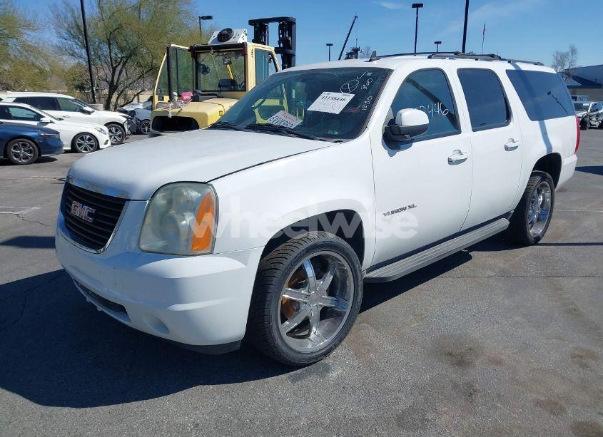 Photo 2 of 2011 Gmc Yukon XL 1500 SLE (VIN 1GKS2HE39BR259996)