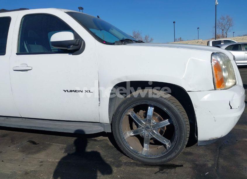 Photo 6 of 2011 Gmc Yukon XL 1500 SLE (VIN 1GKS2HE39BR259996)