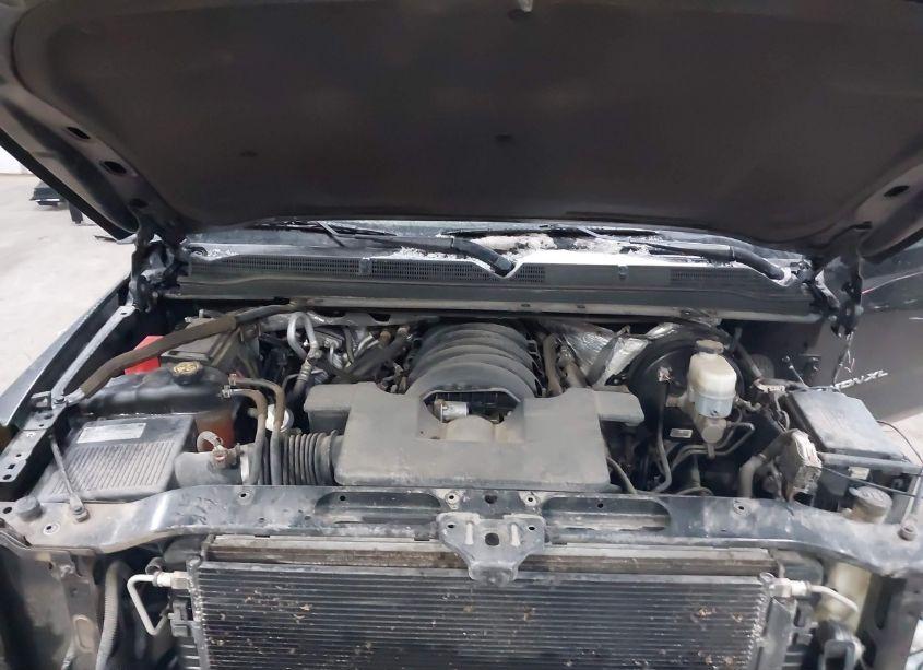 Photo 10 of 2015 Gmc Yukon XL 1500 SLT (VIN 1GKS2HKC3FR290140)