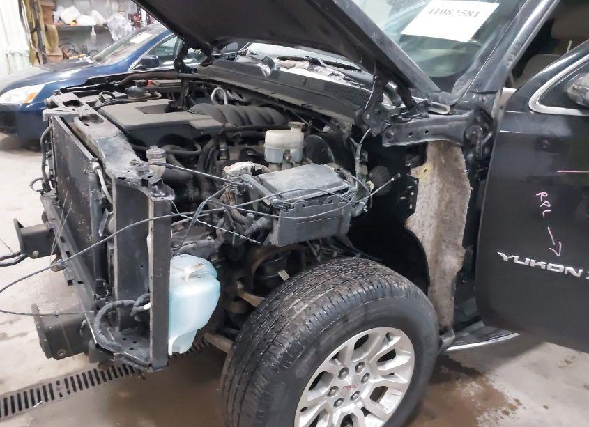 Photo 18 of 2015 Gmc Yukon XL 1500 SLT (VIN 1GKS2HKC3FR290140)