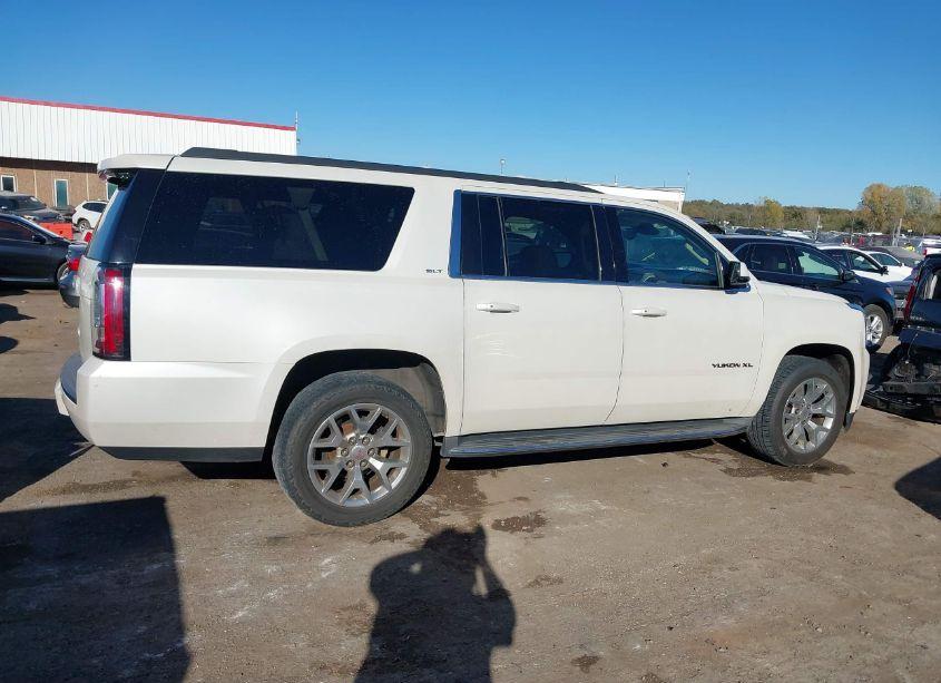 Photo 13 of 2015 Gmc Yukon XL 1500 SLT (VIN 1GKS2HKC8FR176909)