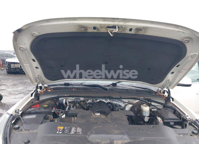 Photo 10 of 2015 Gmc Yukon XL 1500 SLT (VIN 1GKS2HKCXFR547830)