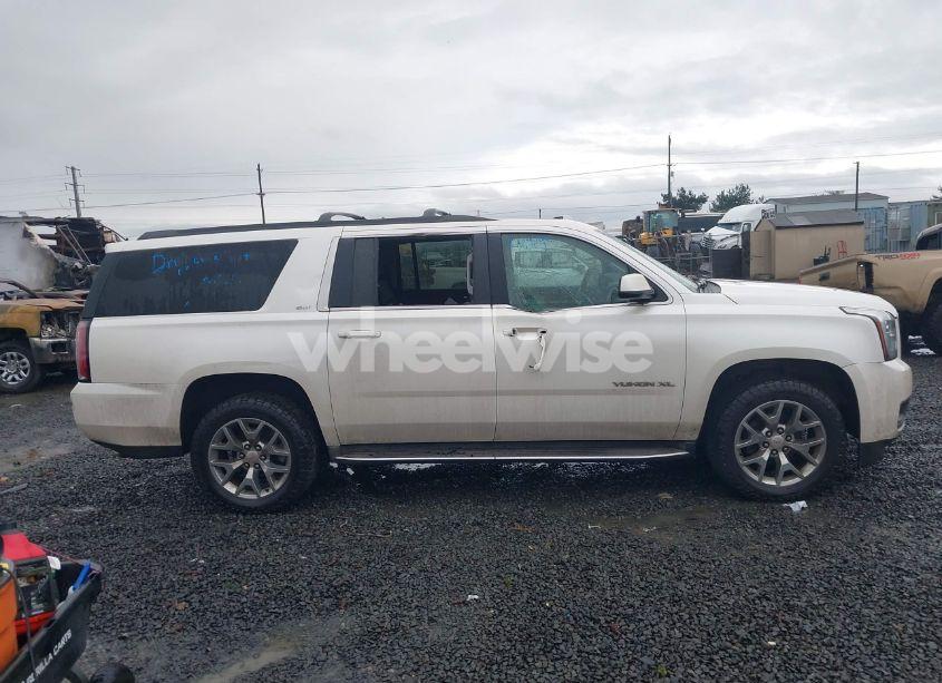 Photo 13 of 2015 Gmc Yukon XL 1500 SLT (VIN 1GKS2HKCXFR547830)