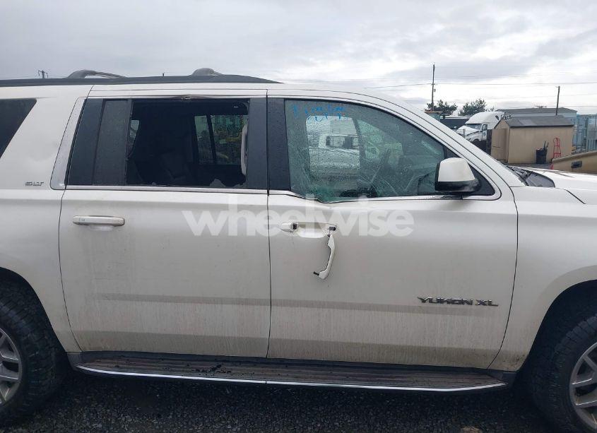 Photo 6 of 2015 Gmc Yukon XL 1500 SLT (VIN 1GKS2HKCXFR547830)