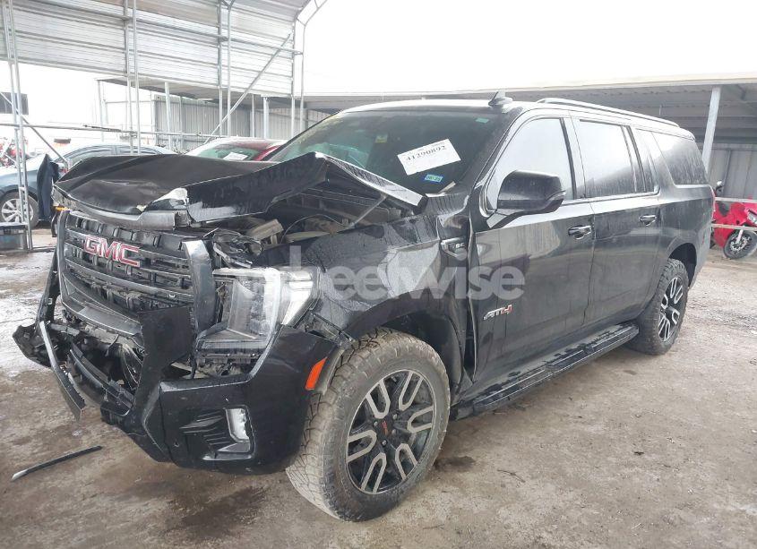 Photo 2 of 2021 Gmc Yukon XL 4WD AT4 (VIN 1GKS2HKD7MR485244)