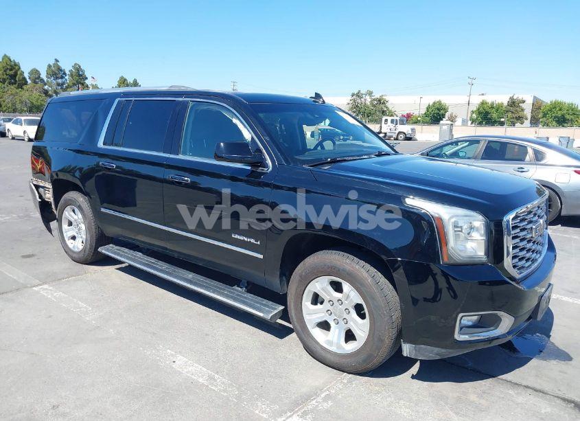 2019 Gmc Yukon XL DENALI (VIN 1GKS2HKJ4KR194574) main photo