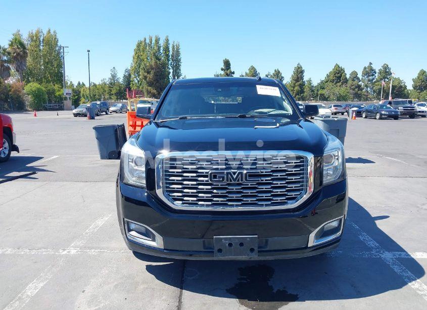 Photo 12 of 2019 Gmc Yukon XL DENALI (VIN 1GKS2HKJ4KR194574)